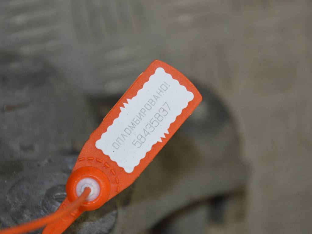 Пневмостойка передняя