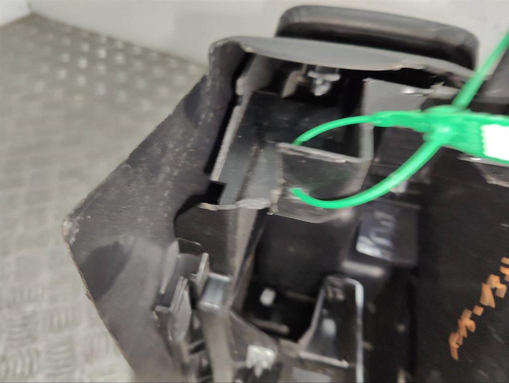 Подлокотник