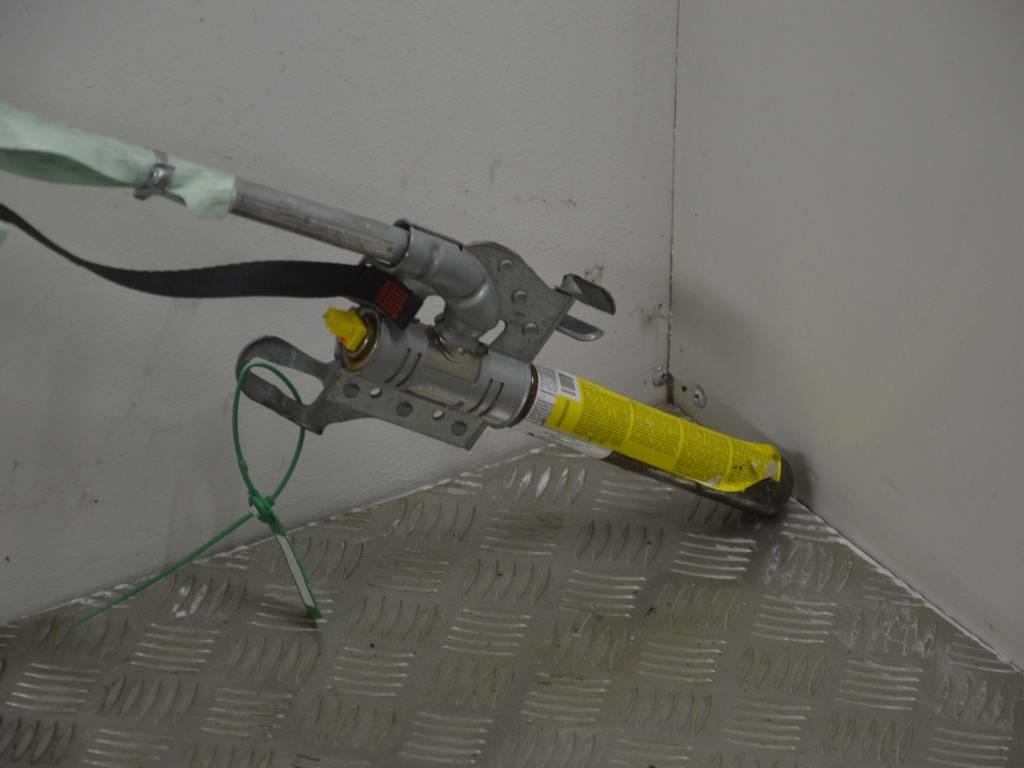 Подушка безопасности боковая (шторка)