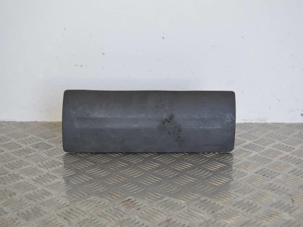 Подушка безопасности пассажира