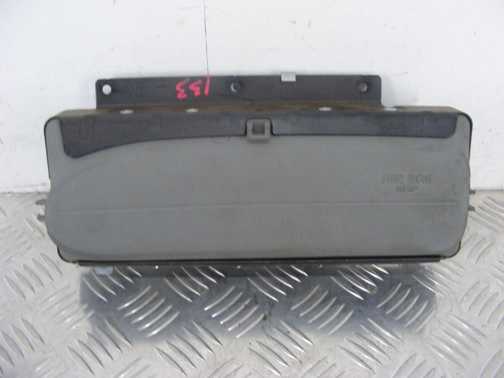Подушка безопасности пассажира Renault Scenic 1 (1996-2003) 8200201495