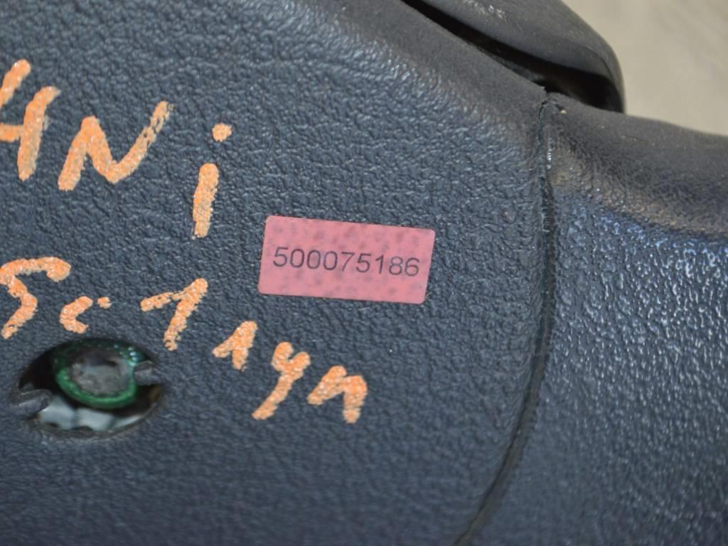 Подушка безопасности водителя