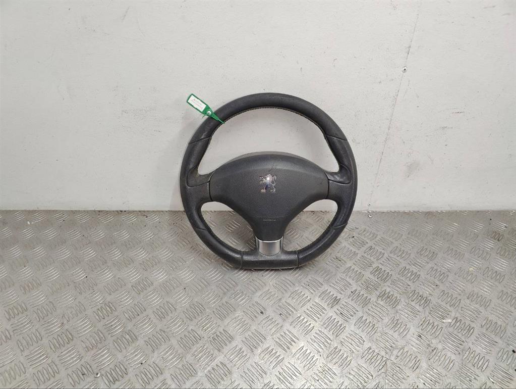 Подушка безопасности водителя