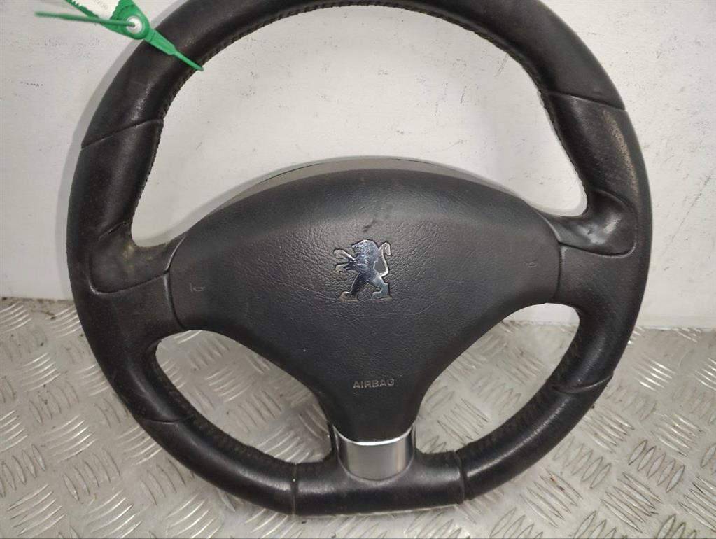 Подушка безопасности водителя