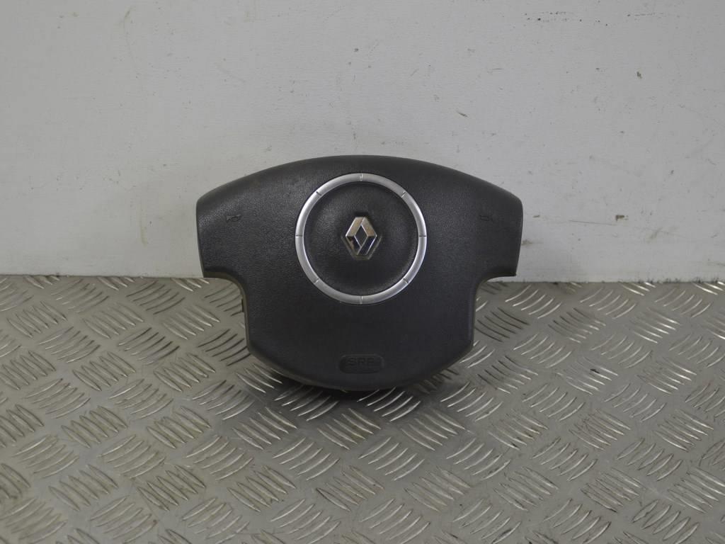 Подушка безопасности водителя