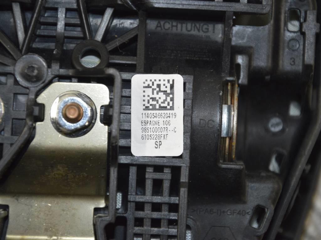 Подушка безопасности водителя