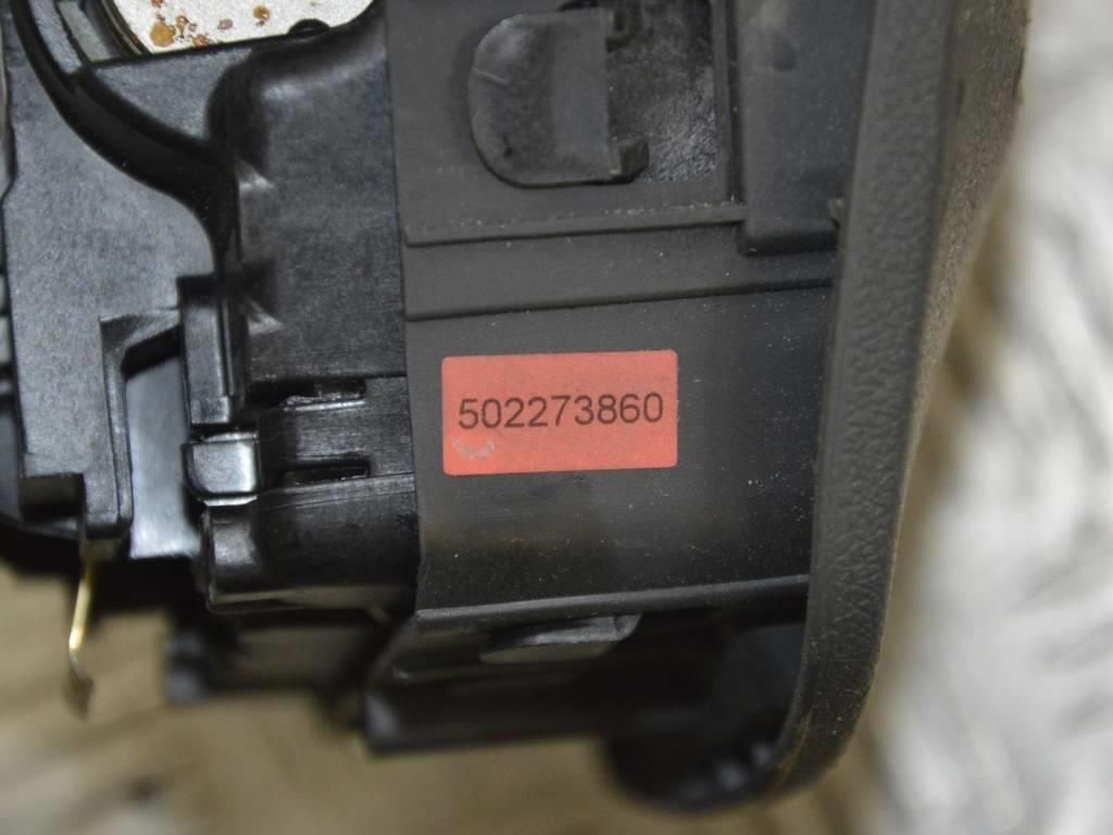 Подушка безопасности водителя