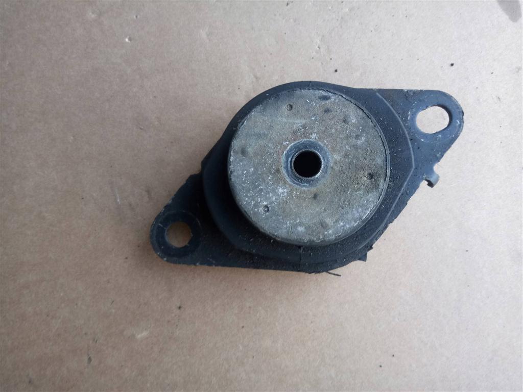 Подушка крепления двигателя Renault Espace 4 (2003-2010) 8200000017