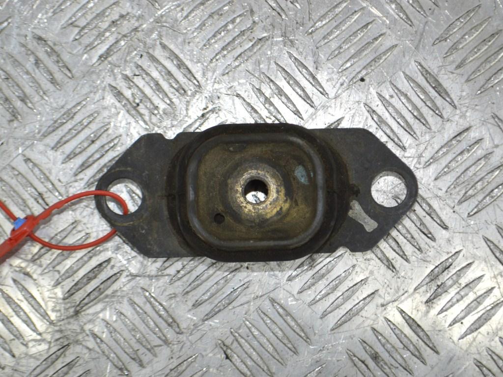 Подушка крепления двигателя Renault Megane 2 (2002-2008) 8200352861