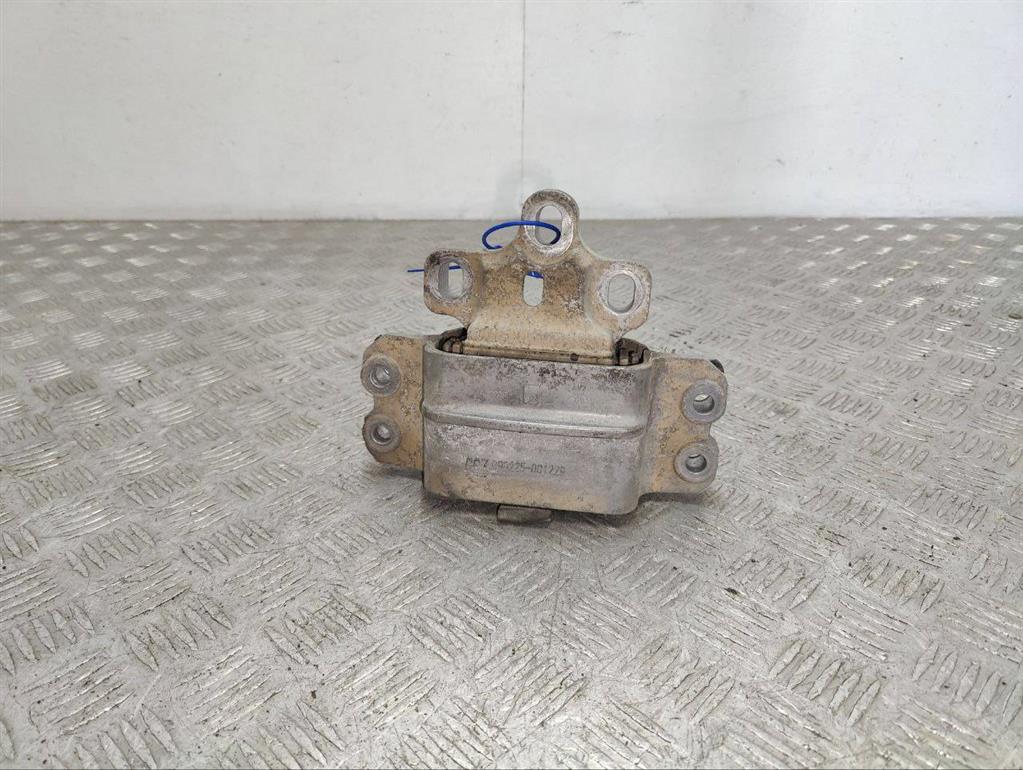 Подушка крепления двигателя