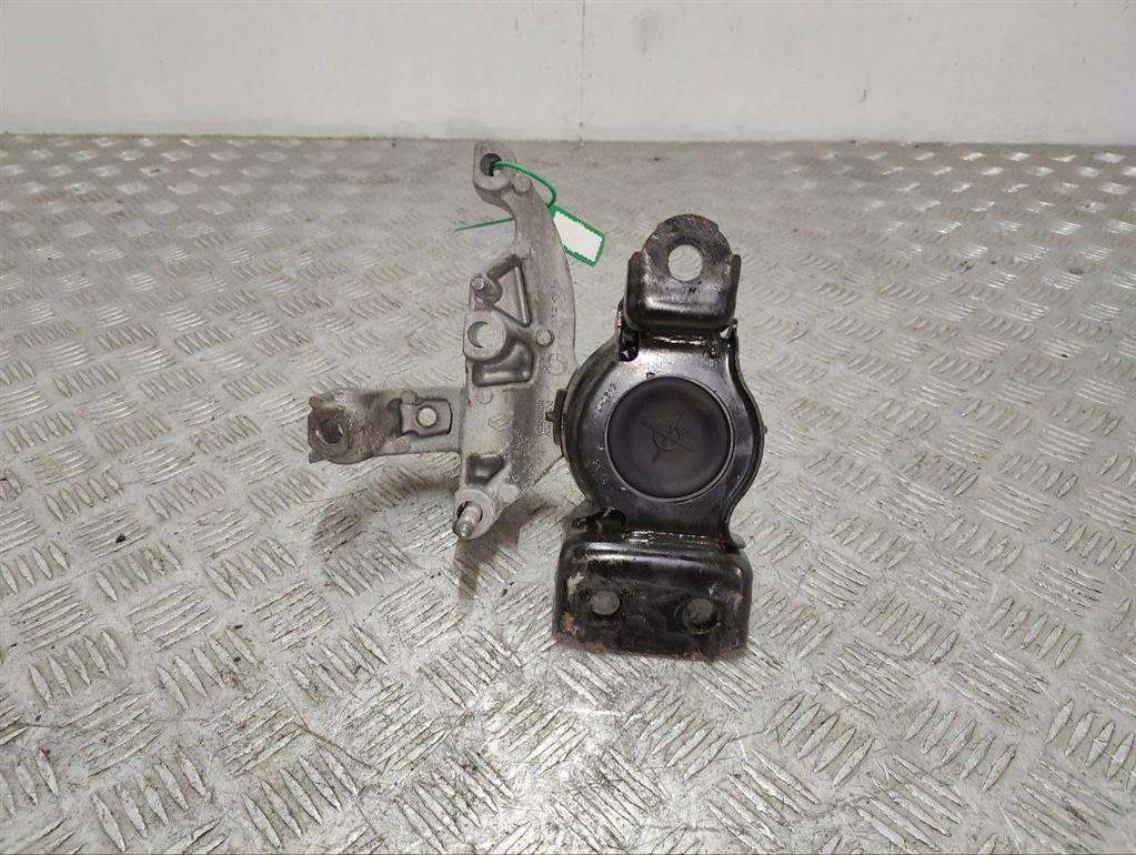 Подушка крепления двигателя