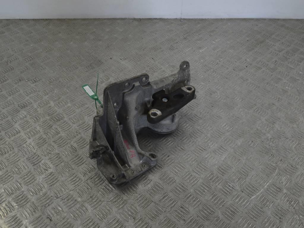 Подушка крепления КПП