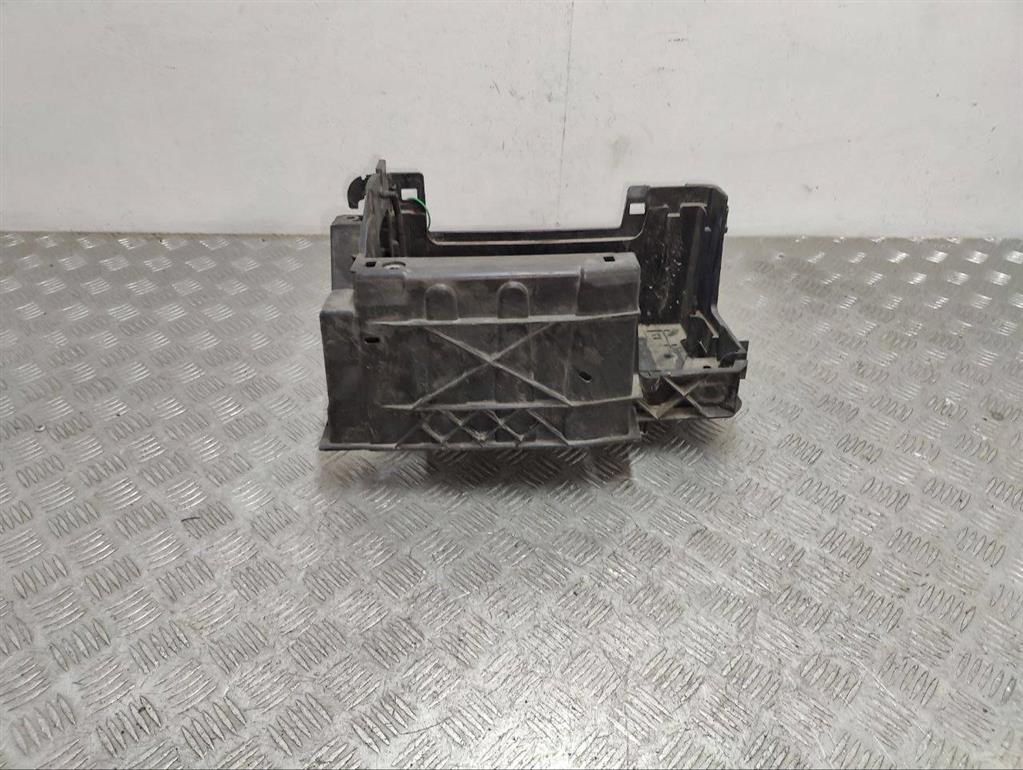 Полка аккумулятора