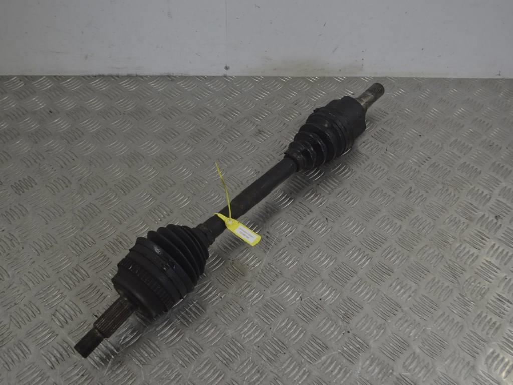 Полуось передняя левая (приводной вал, ШРУС) Renault Master 2 (1998-2010)