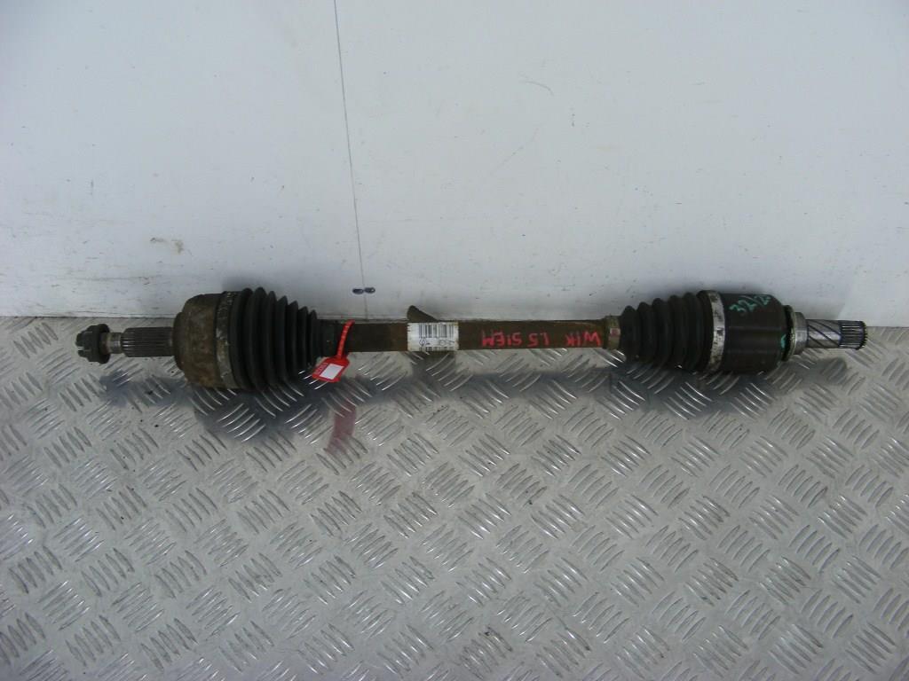 Полуось передняя левая (приводной вал, ШРУС) Renault Megane 3 (2008-2019) 8200725499