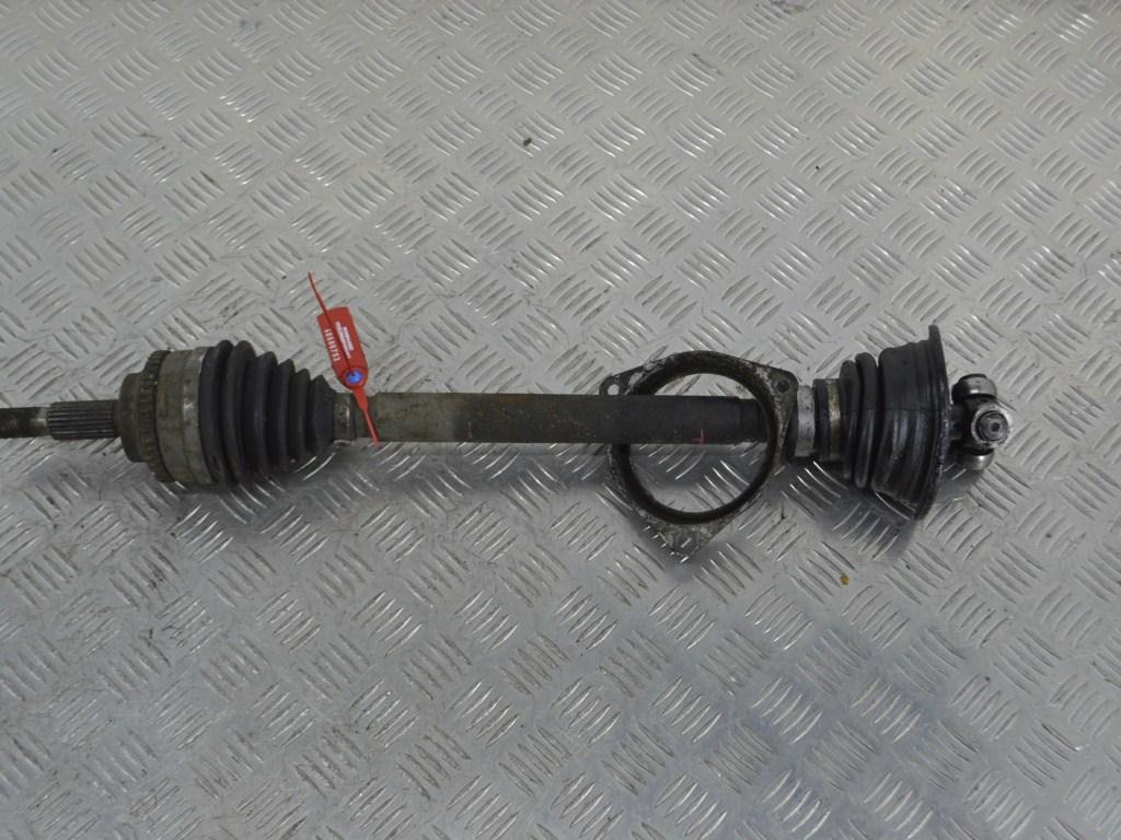 Полуось передняя левая (приводной вал, ШРУС) Renault Scenic 1 (1996-2003)