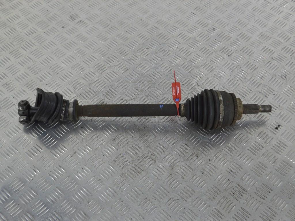 Полуось передняя левая (приводной вал, ШРУС) Renault Scenic 1 (1996-2003)
