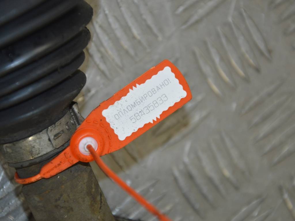 Полуось передняя левая (приводной вал, ШРУС)