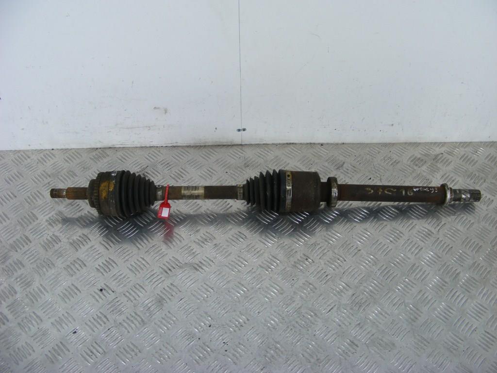 Полуось передняя правая (приводной вал, ШРУС)