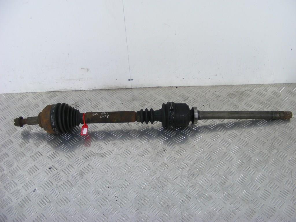 Полуось передняя правая (приводной вал, ШРУС) Renault Laguna 2 (2001-2007)