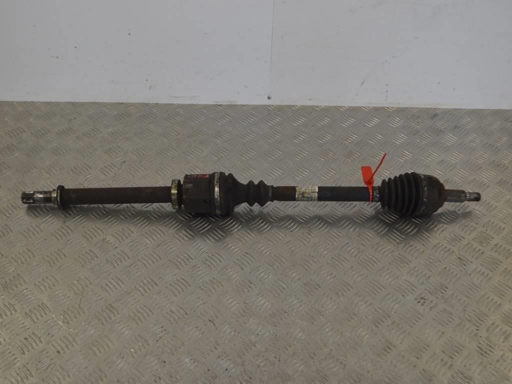 Полуось передняя правая (приводной вал, ШРУС) Renault Laguna 2 (2001-2007)