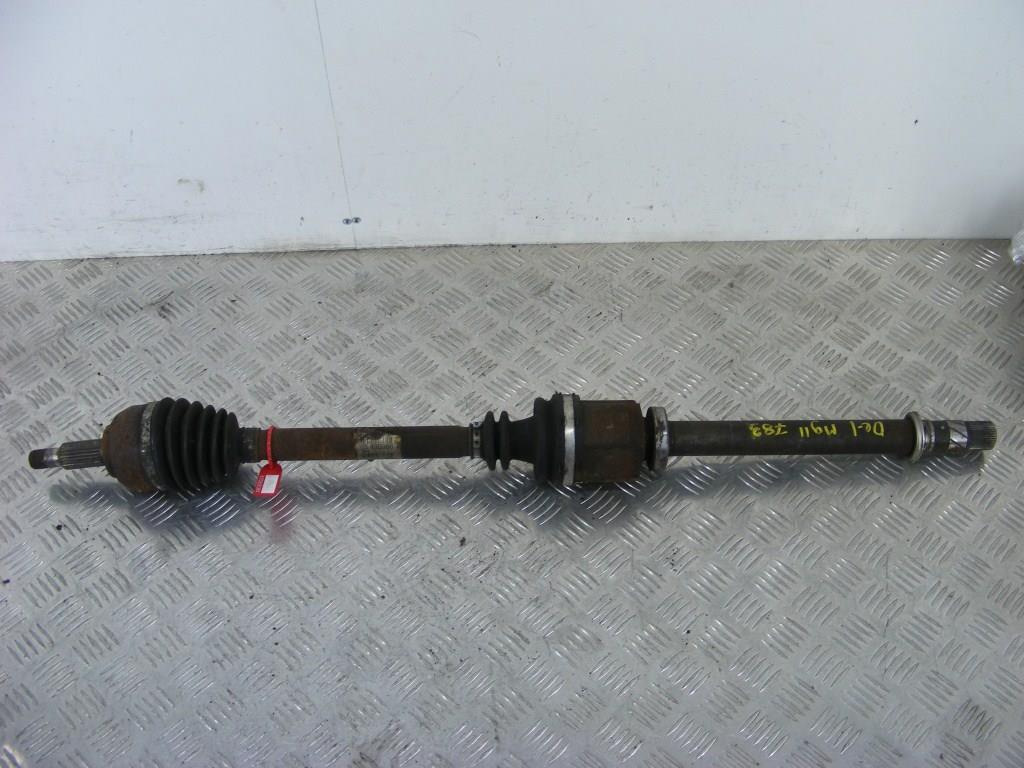 Полуось передняя правая (приводной вал, ШРУС) Renault Megane 2 (2002-2008) 8200436366