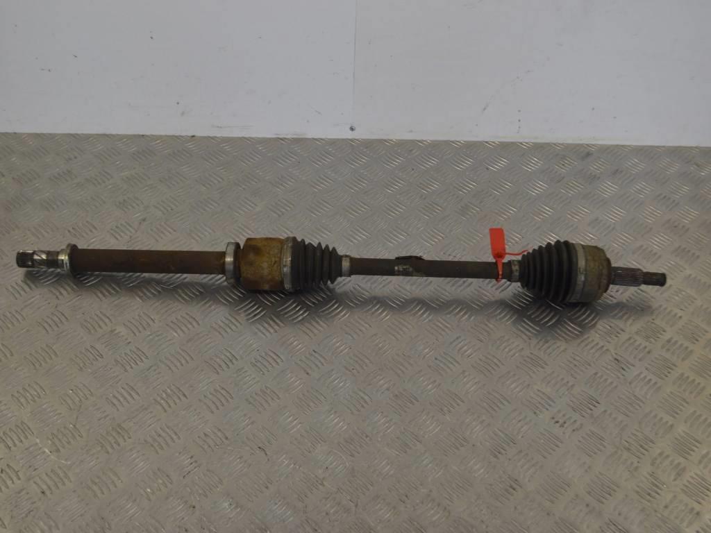 Полуось передняя правая (приводной вал, ШРУС) Renault Megane 3 (2008-2019) 391006777R