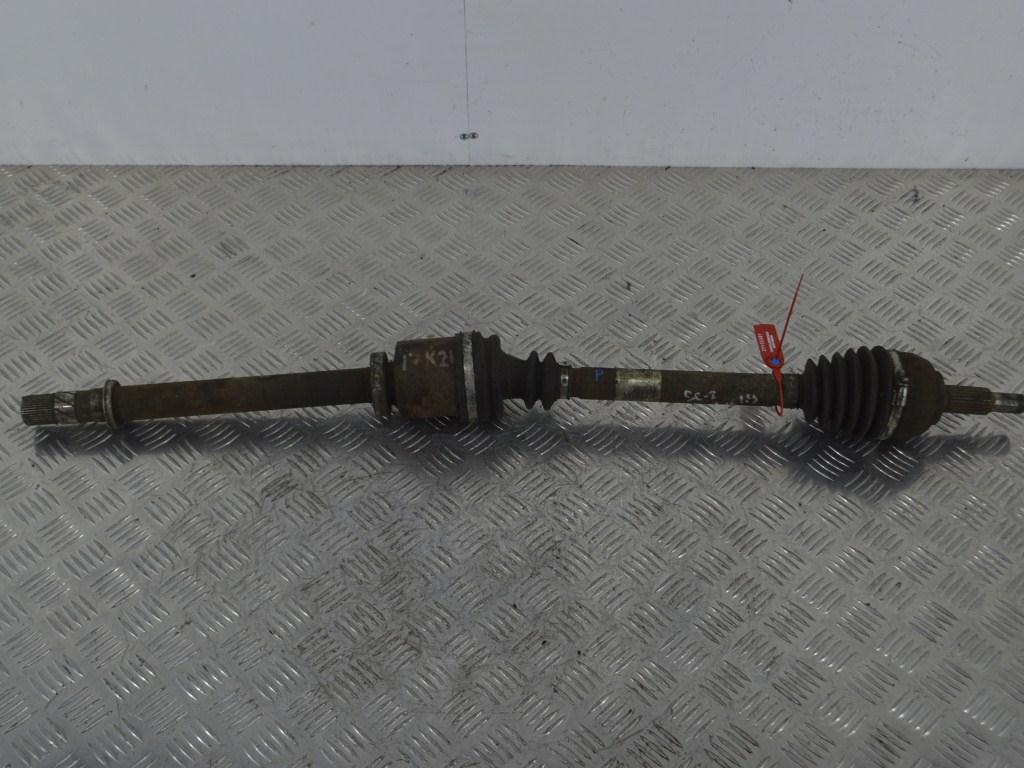 Полуось передняя правая (приводной вал, ШРУС) Renault Scenic 2 (2003-2009) 8200198015