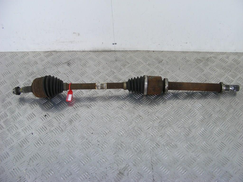 Полуось передняя правая (приводной вал, ШРУС) Renault Scenic 3 (2008-2015) 391006777R