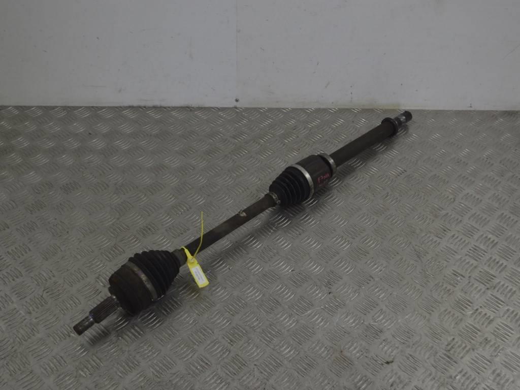 Полуось передняя правая (приводной вал, ШРУС) Renault Scenic 3 (2008-2015)