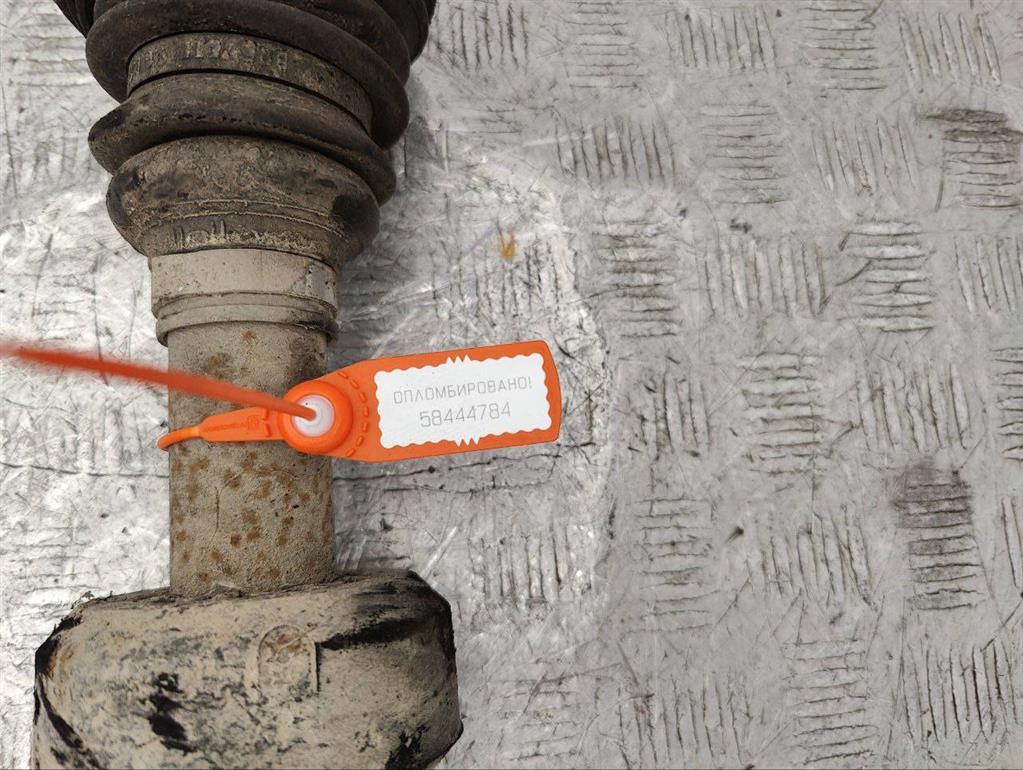 Полуось передняя правая (приводной вал, ШРУС)