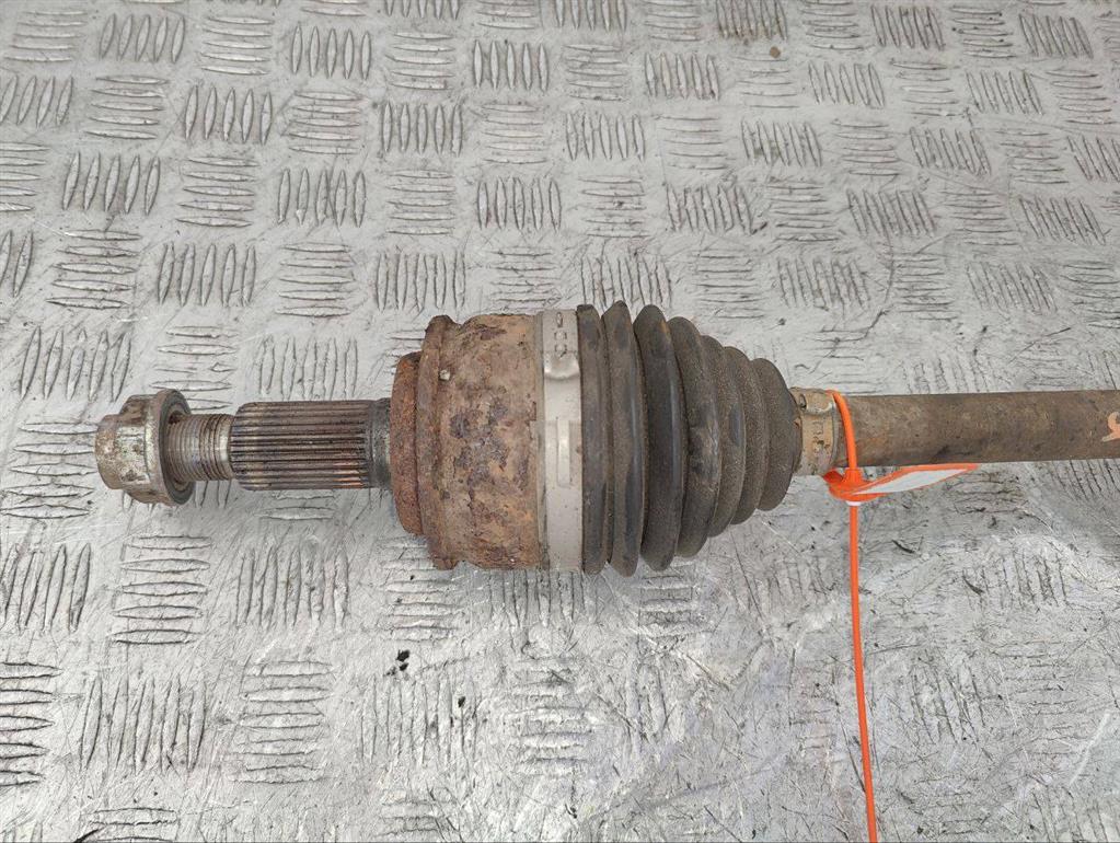 Полуось передняя правая (приводной вал, ШРУС)