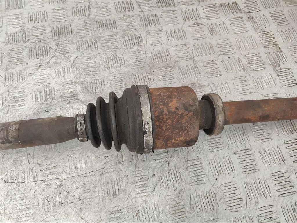 Полуось передняя правая (приводной вал, ШРУС)