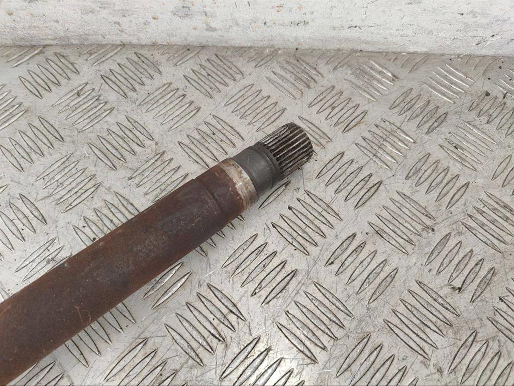 Полуось передняя правая (приводной вал, ШРУС)