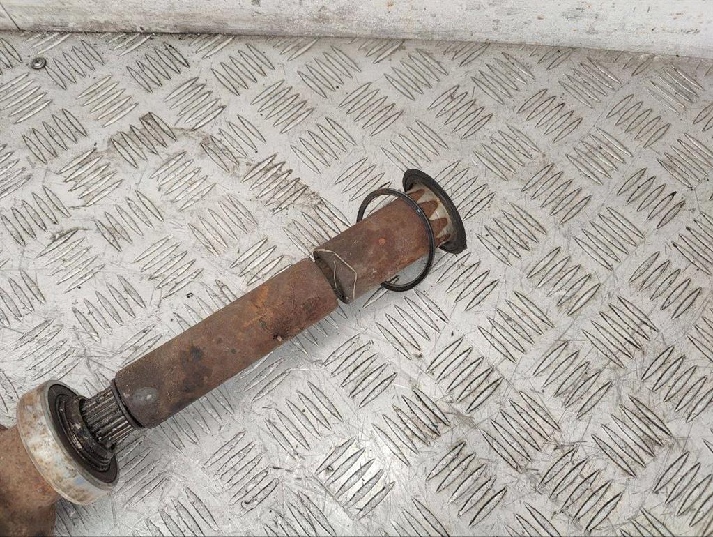 Полуось передняя правая (приводной вал, ШРУС)