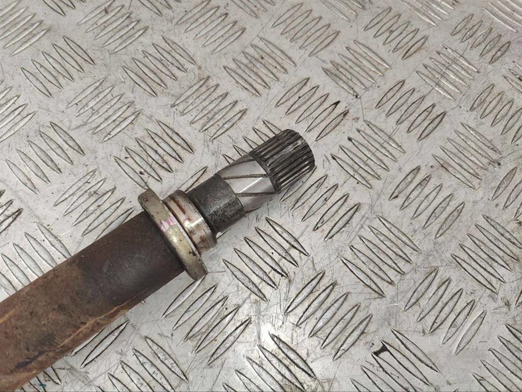 Полуось передняя правая (приводной вал, ШРУС)