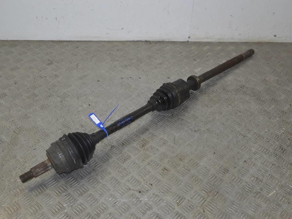 Полуось передняя правая (приводной вал, ШРУС)