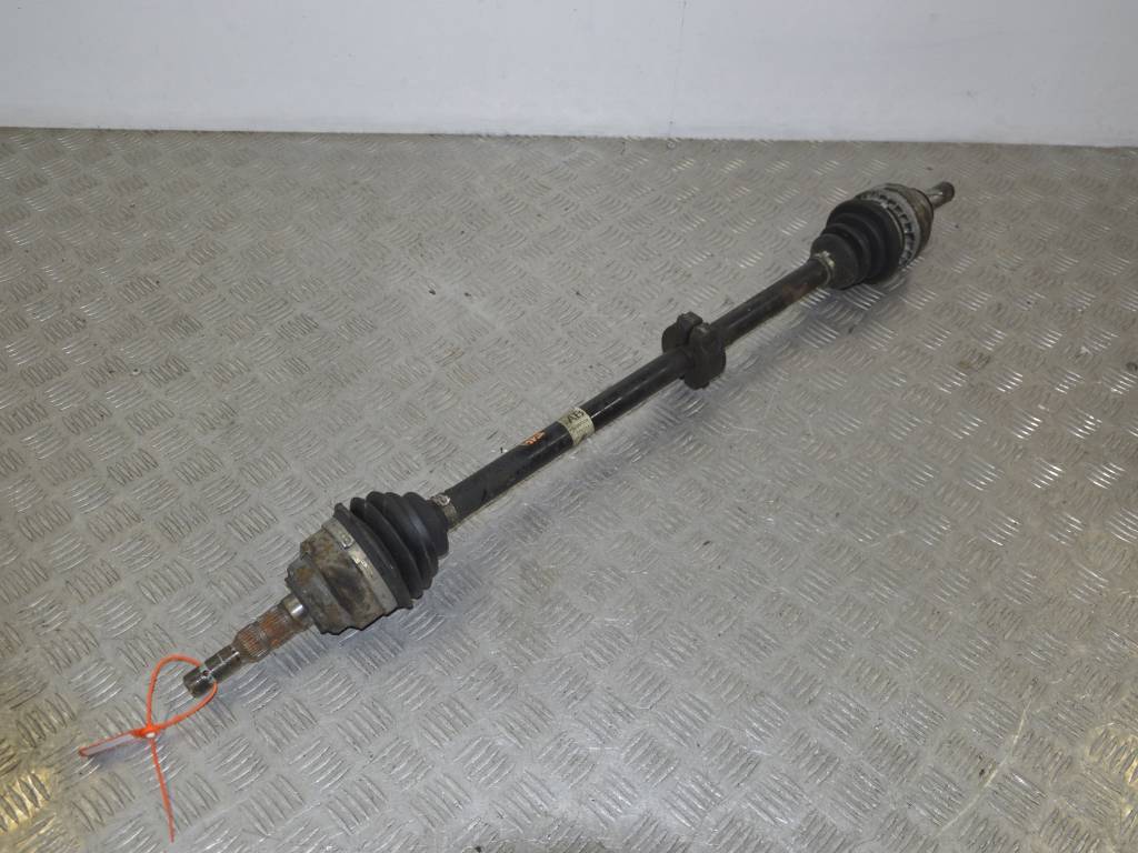 Полуось передняя правая (приводной вал, ШРУС)