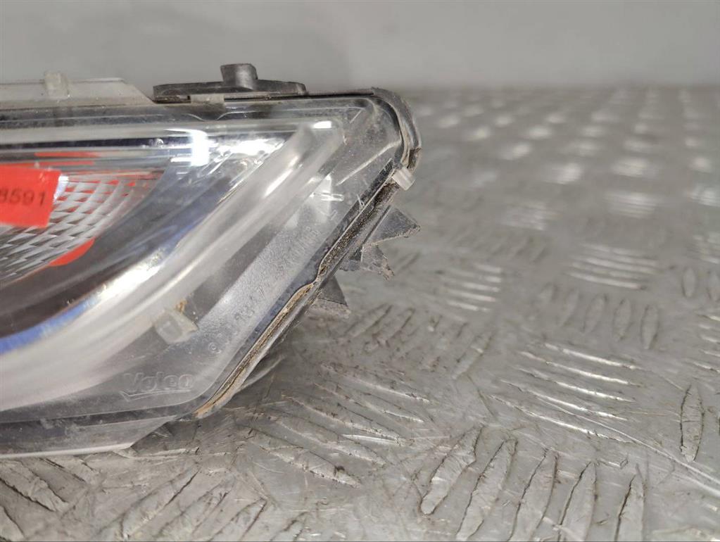 Поворотник левый