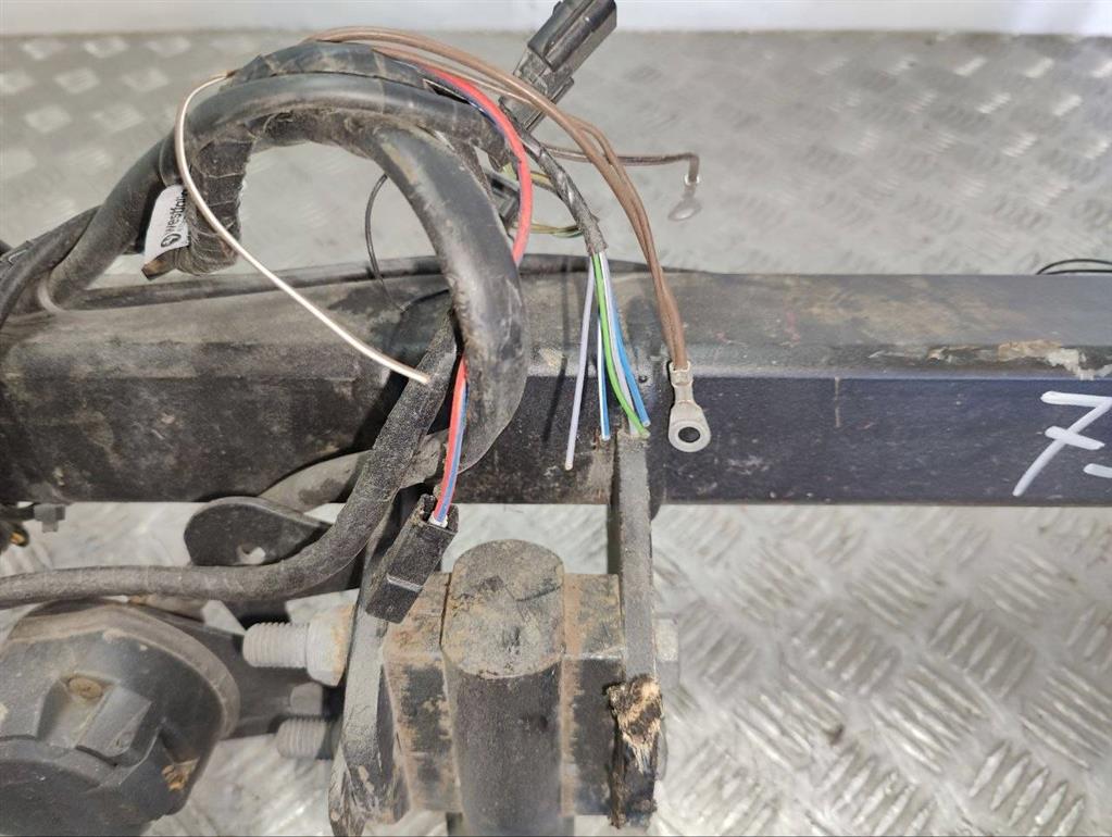 Прицепное устройство (фаркоп)