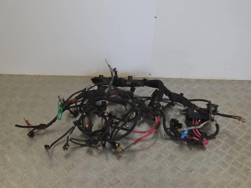 Проводка двигателя Renault Megane 3 (2008-2019)