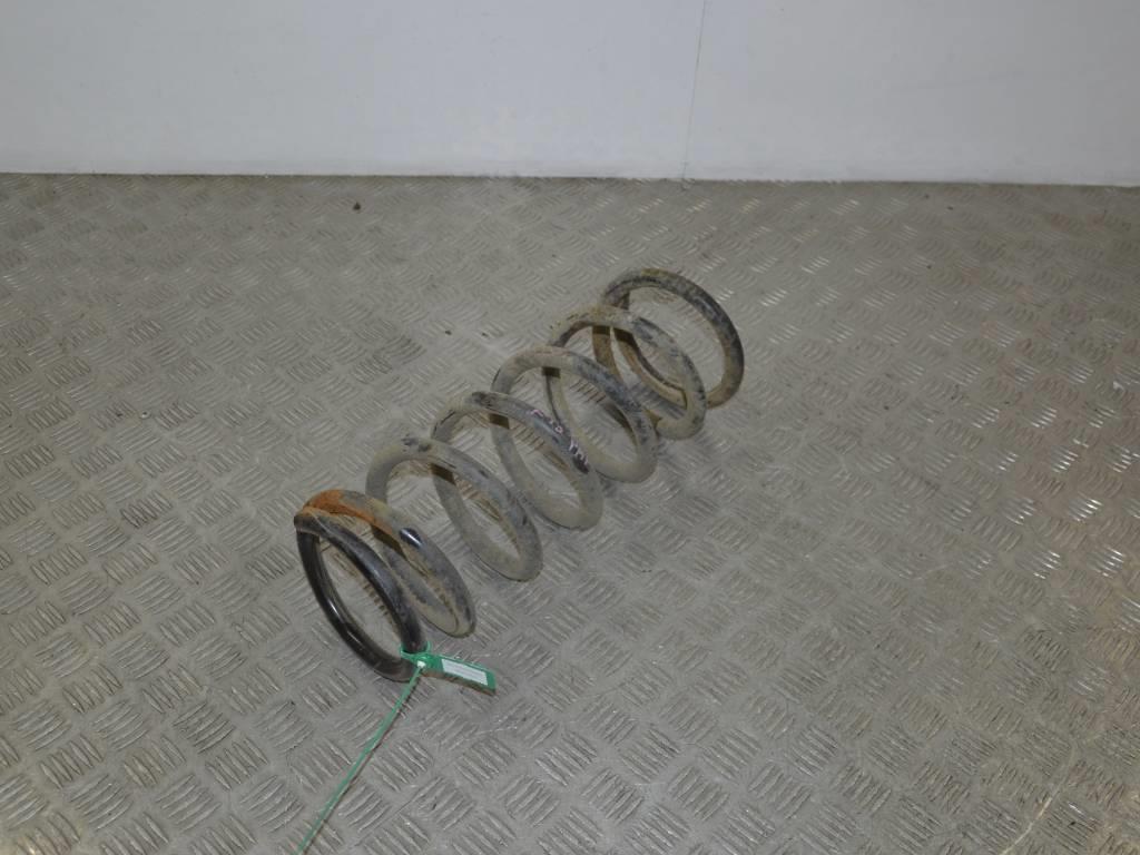 Пружина задняя