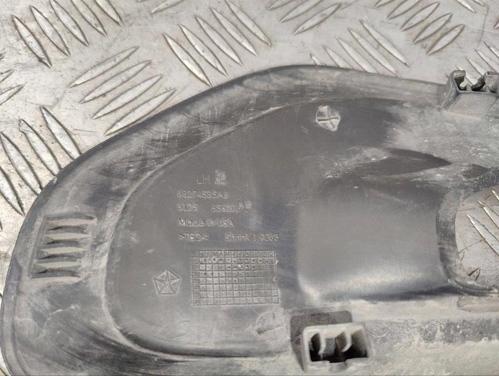 Рамка фары противотуманной левой