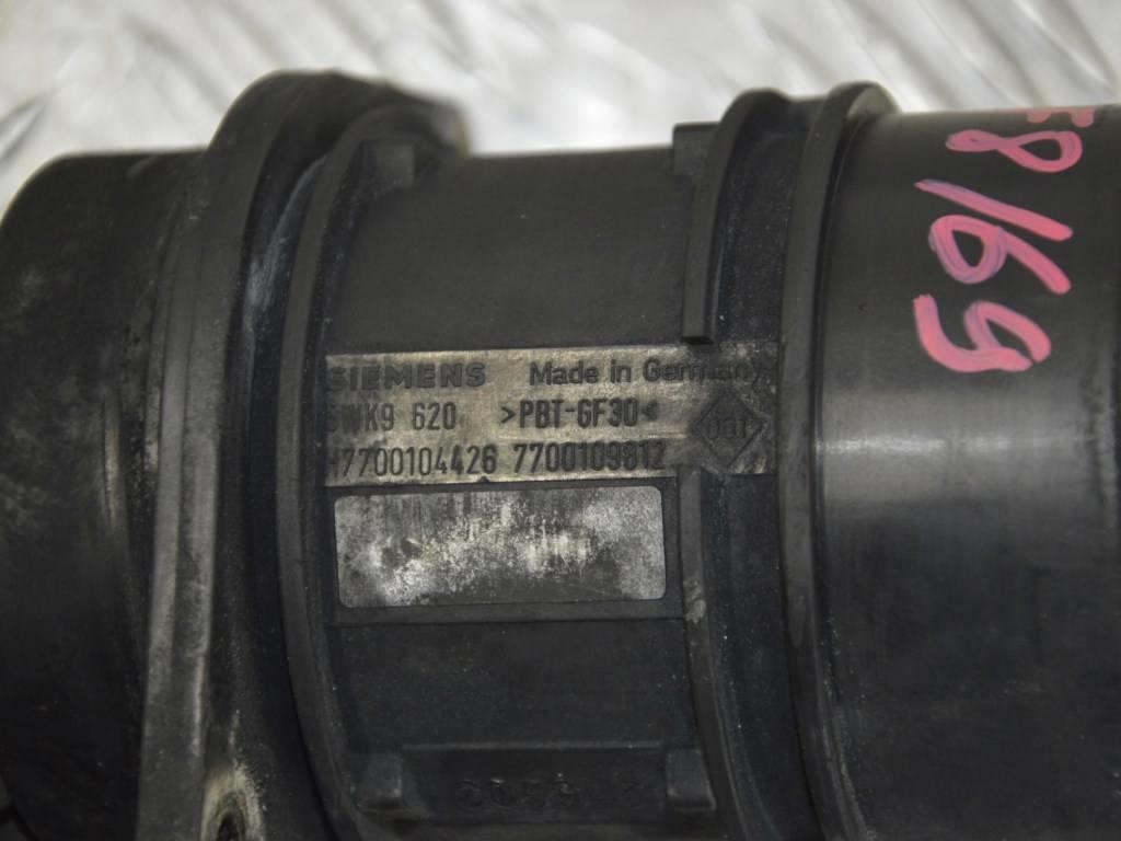 Расходомер воздуха Renault Megane 1 (1996-2002) 7700104426, 7700109812, 5WK9620