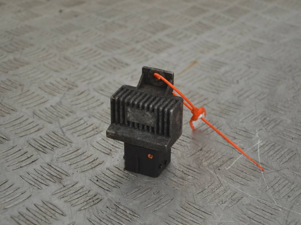 Реле накала свечей