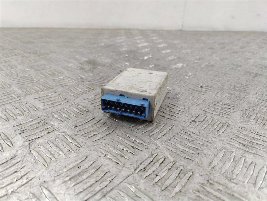 Реле стеклоочистителей (дворников)