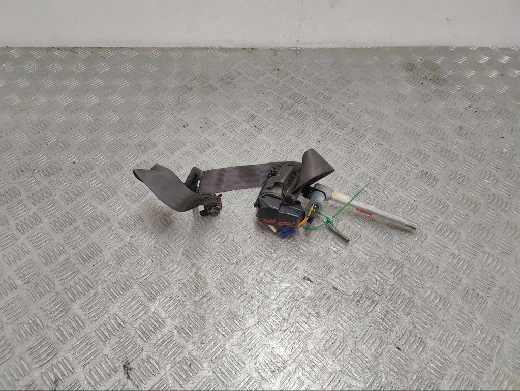 Ремень безопасности