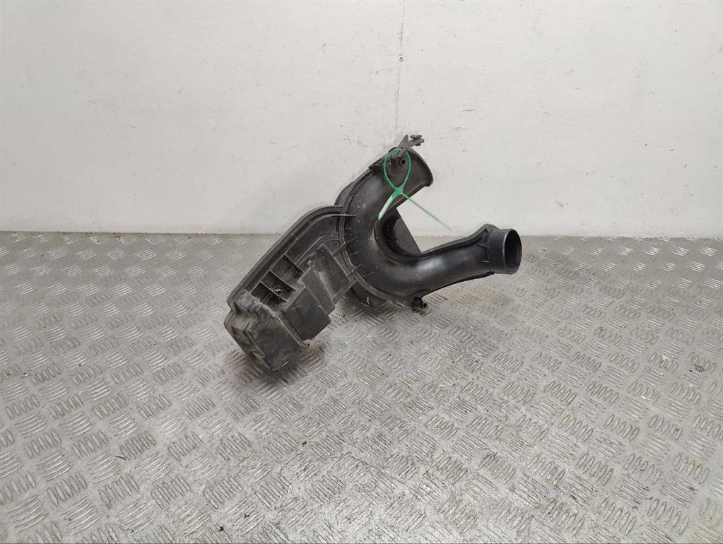 Резонатор воздушного фильтра