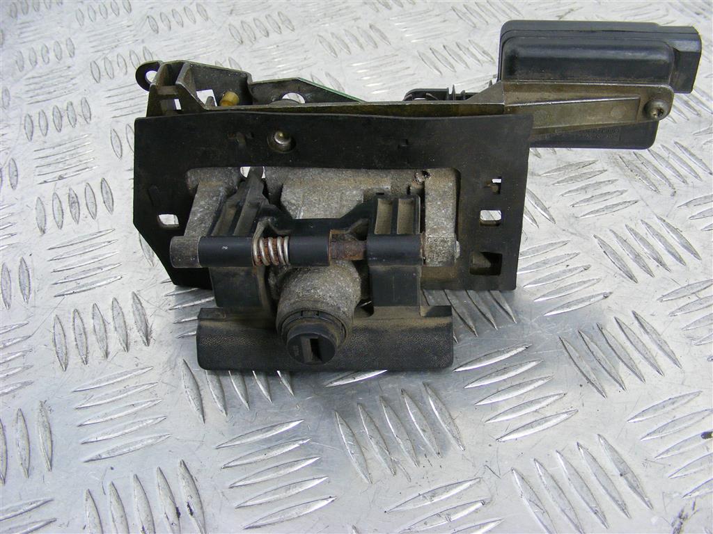 Ручка крышки багажника