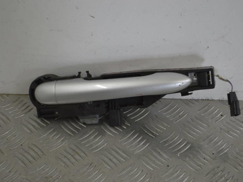 Ручка наружная передняя правая Renault Laguna 3 (2007-2015) 8200226526